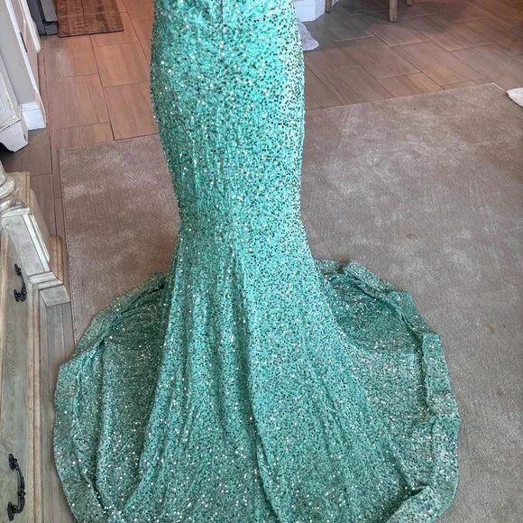 NEW Mint Green Dress, Sequins Dress, One Shoulder, Prom Dress, NWOT, Size XLG - Picture 6 of 11